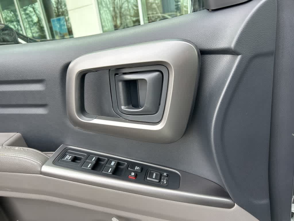 Thumbnail: 2014 Honda Ridgeline - 8