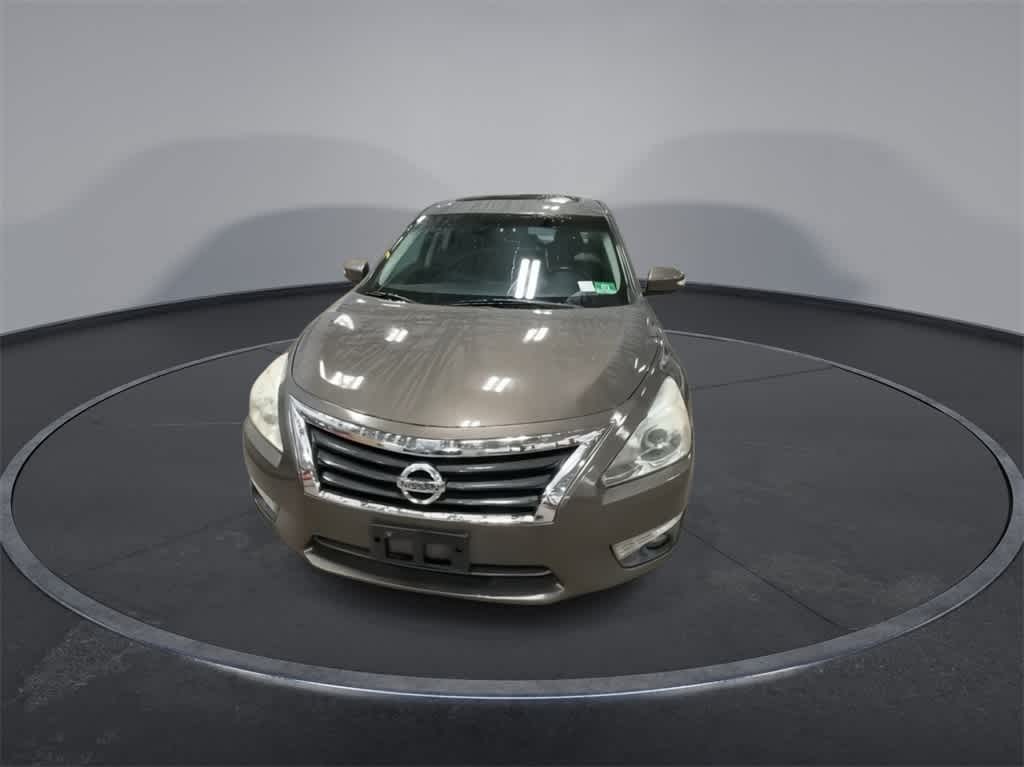 Thumbnail: 2014 Nissan Altima - 3