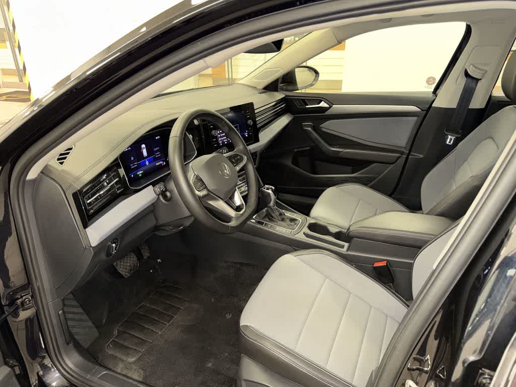 Thumbnail: 2025 Volkswagen Jetta - 29