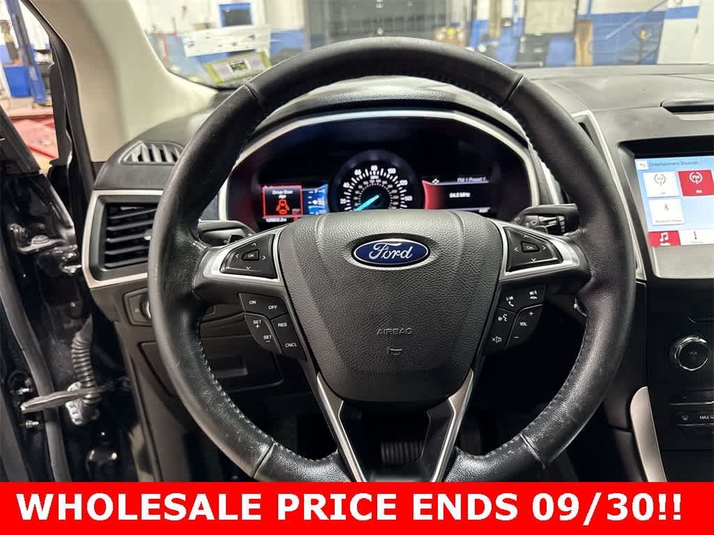 Thumbnail: 2017 Ford Edge - 18