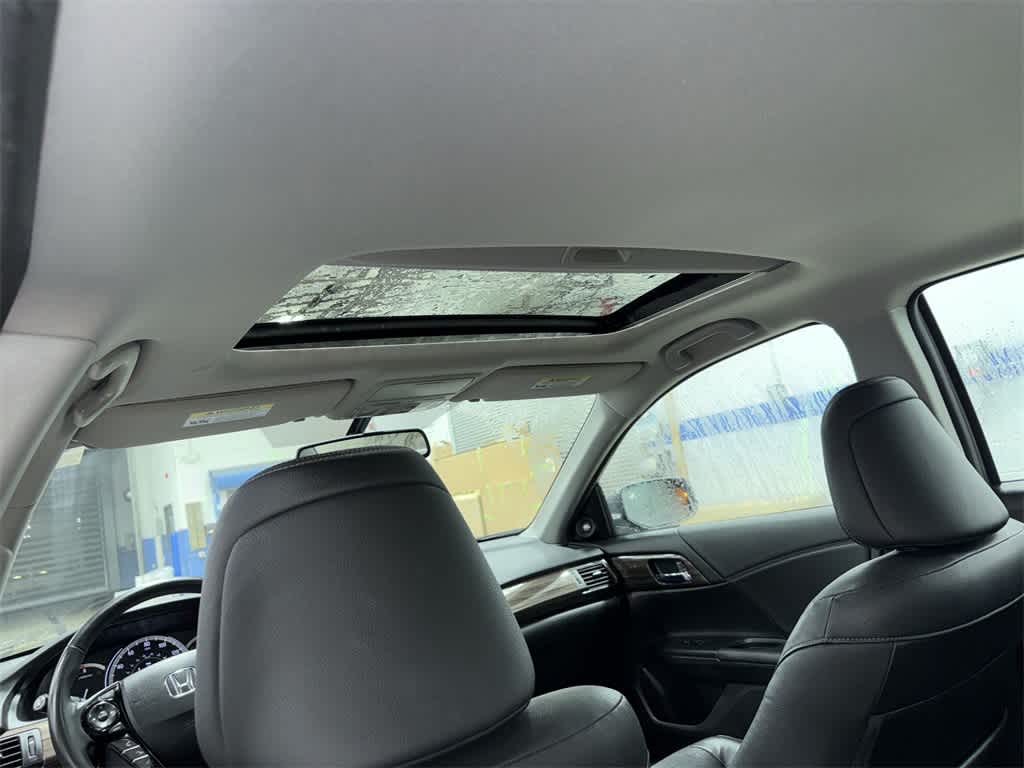 Thumbnail: 2017 Honda Accord - 23