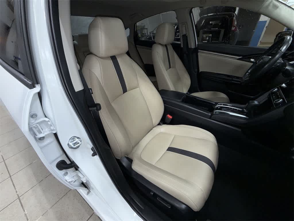 Thumbnail: 2019 Honda Civic - 16