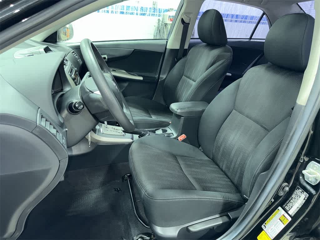 Thumbnail: 2012 Toyota Corolla - 15