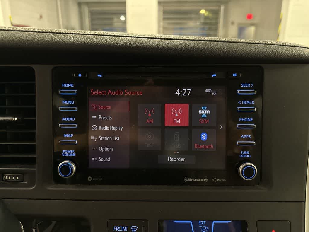 Thumbnail: 2020 Toyota Sienna - 22