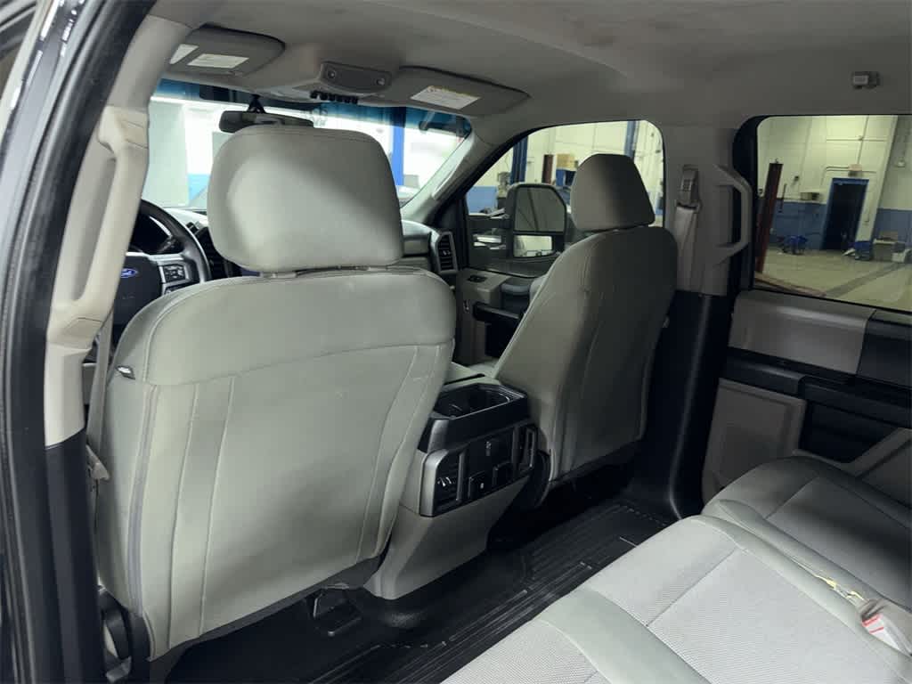 Thumbnail: 2019 Ford F-350 - 25