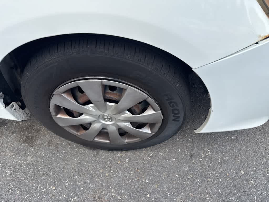 Thumbnail: 2011 Toyota Corolla - 4