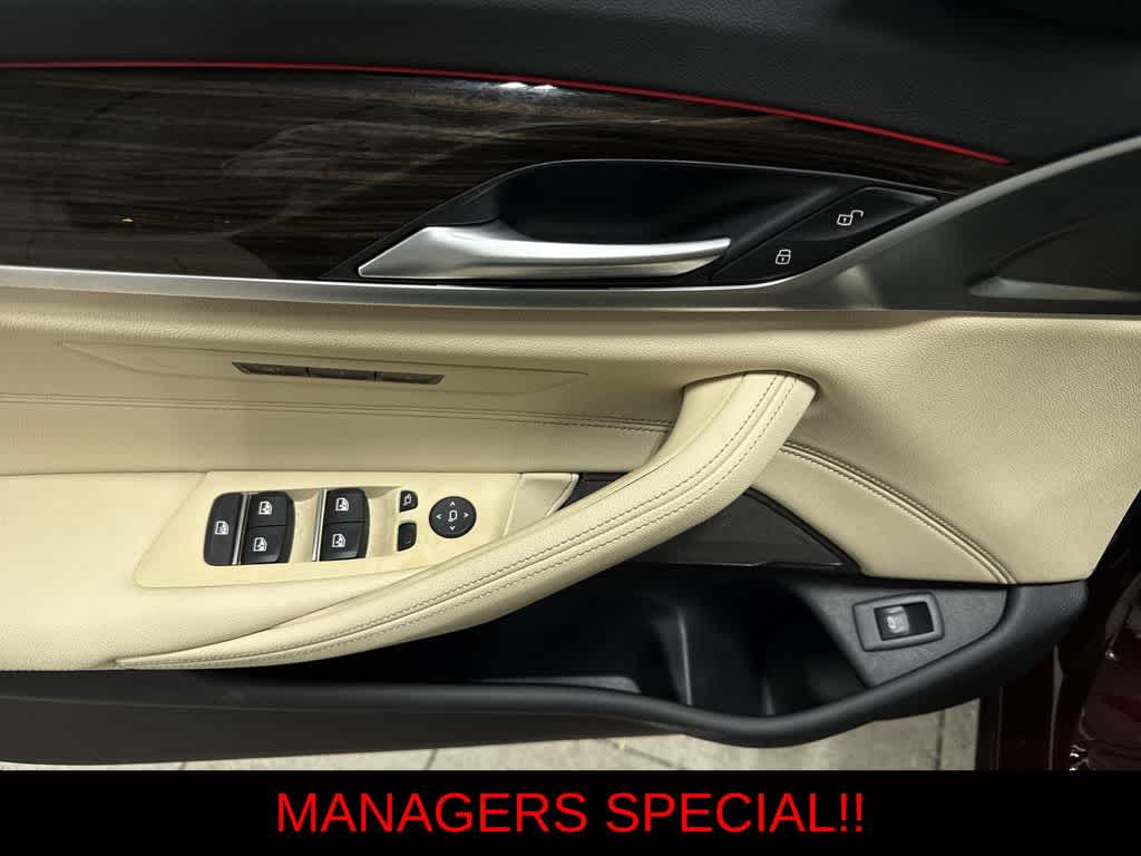 Thumbnail: 2023 BMW 5 Series - 23