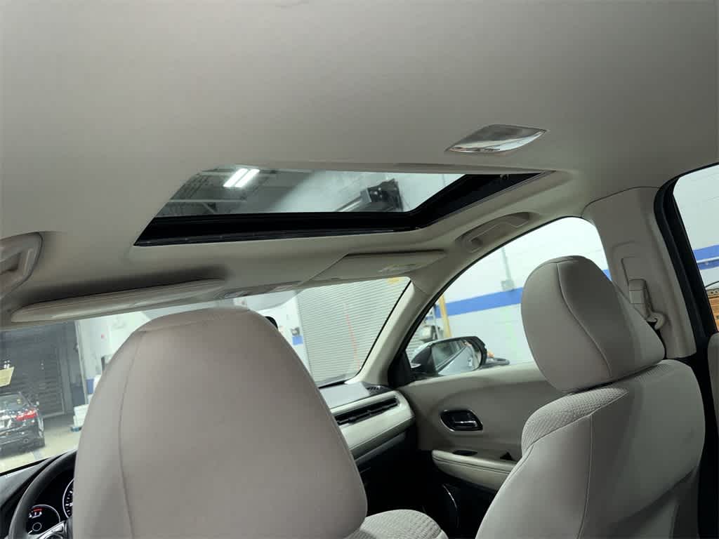 Thumbnail: 2018 Honda HR-V - 23