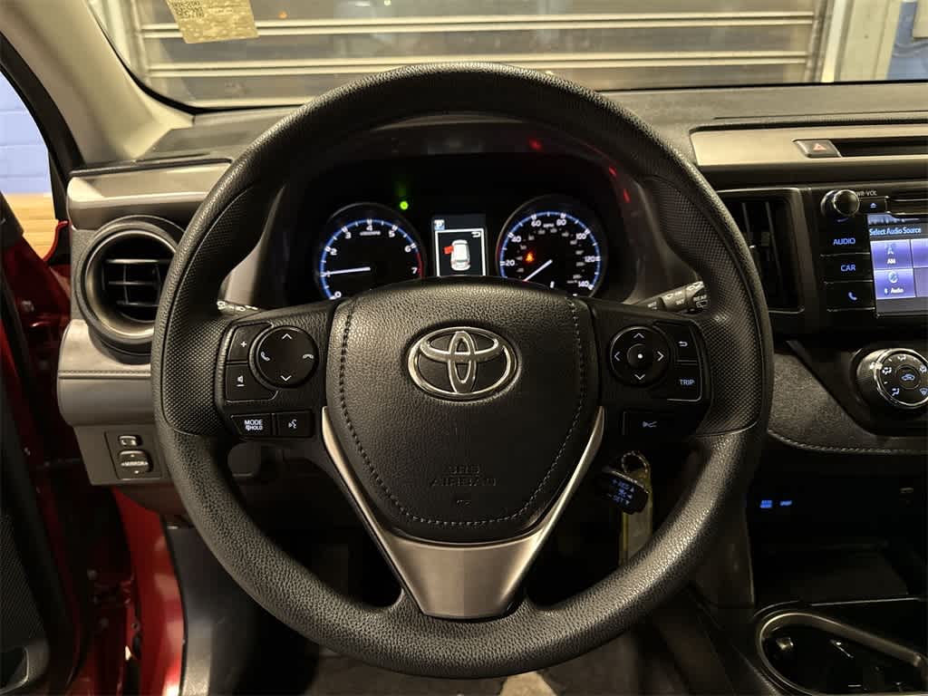 Thumbnail: 2017 Toyota RAV4 - 18