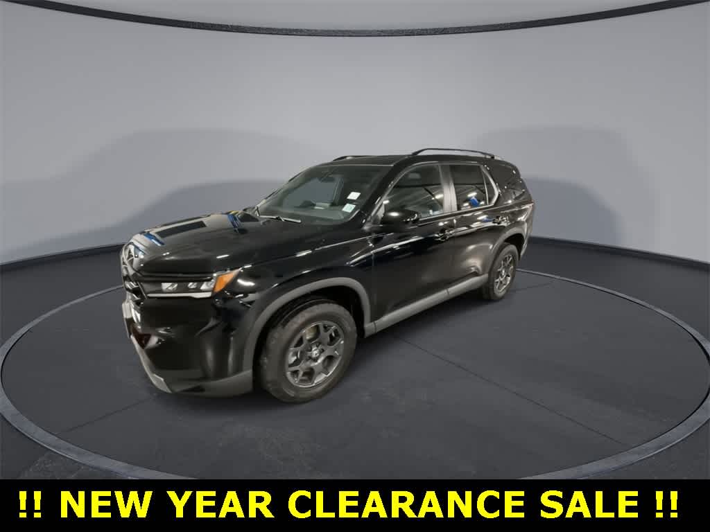 Thumbnail: 2023 Honda Pilot - 4