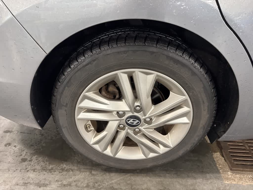 2019 Hyundai Elantra SEL 24