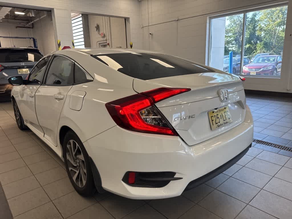 Thumbnail: 2016 Honda Civic - 6