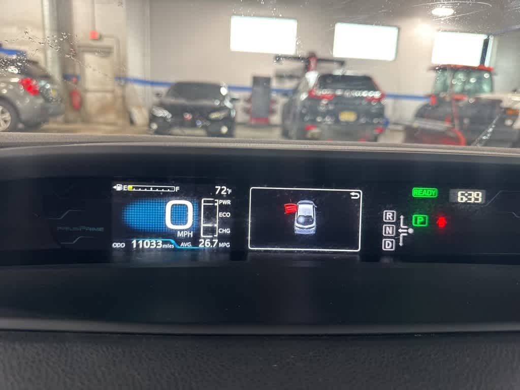 Thumbnail: 2017 Toyota Prius Prime - 10