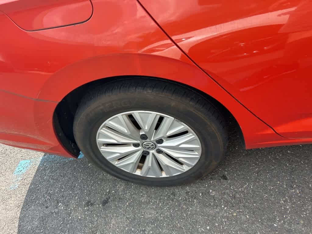 Thumbnail: 2019 Volkswagen Jetta - 5