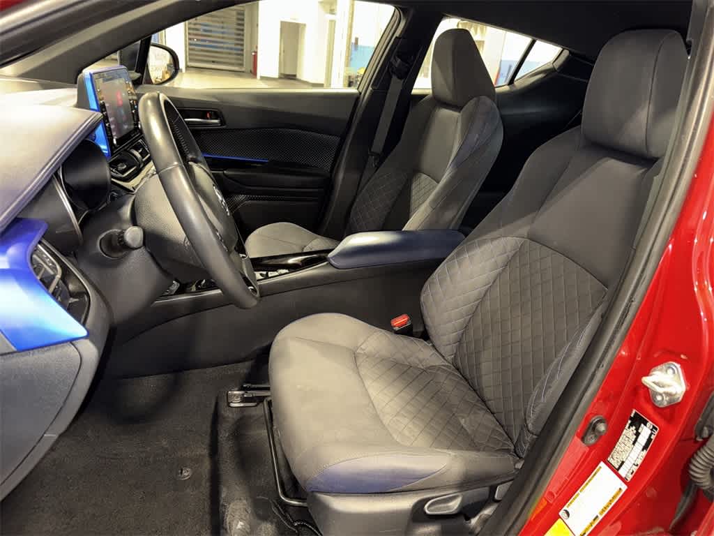 Thumbnail: 2020 Toyota C-HR - 15