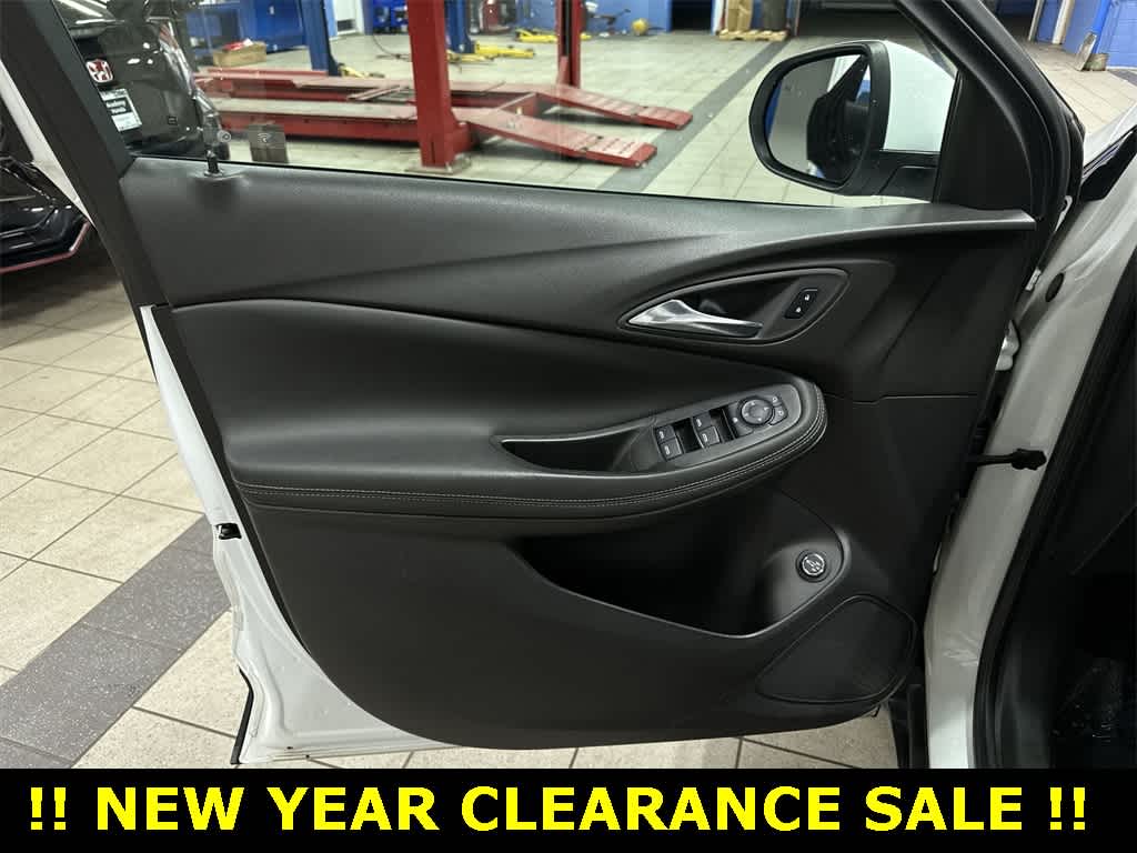 Thumbnail: 2023 Buick Encore GX - 28