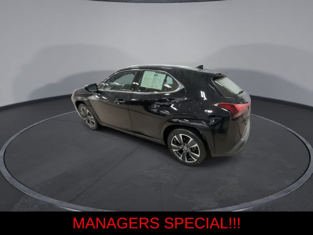 Thumbnail: 2024 Lexus UX - 6