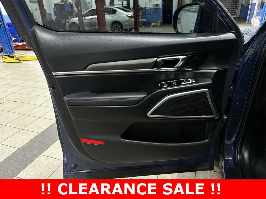 Thumbnail: 2023 Kia Telluride - 31