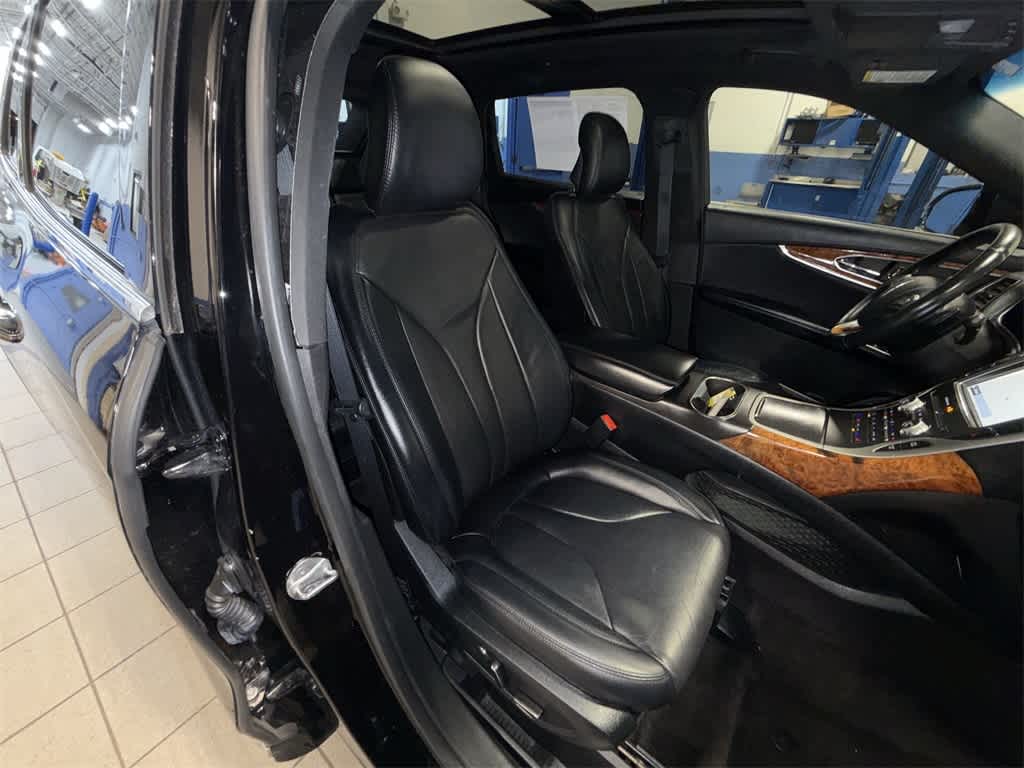 Thumbnail: 2017 Lincoln MKX - 16