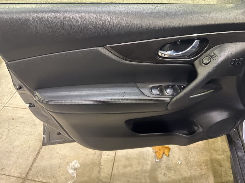 Thumbnail: 2019 Nissan Rogue - 7