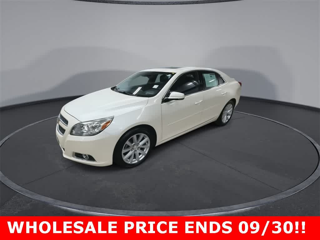 Thumbnail: 2013 Chevrolet Malibu - 4