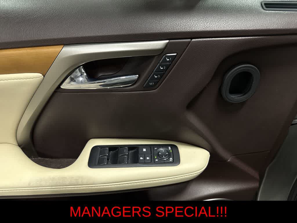 Thumbnail: 2020 Lexus RX - 23