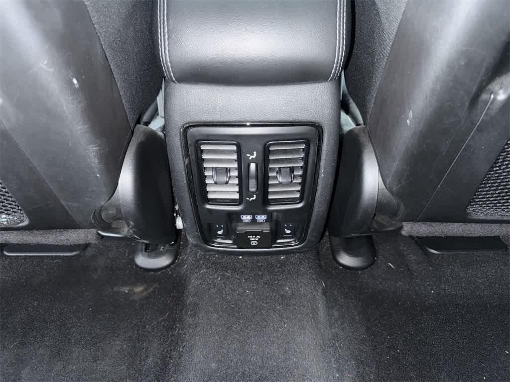 Thumbnail: 2020 Dodge Durango - 31