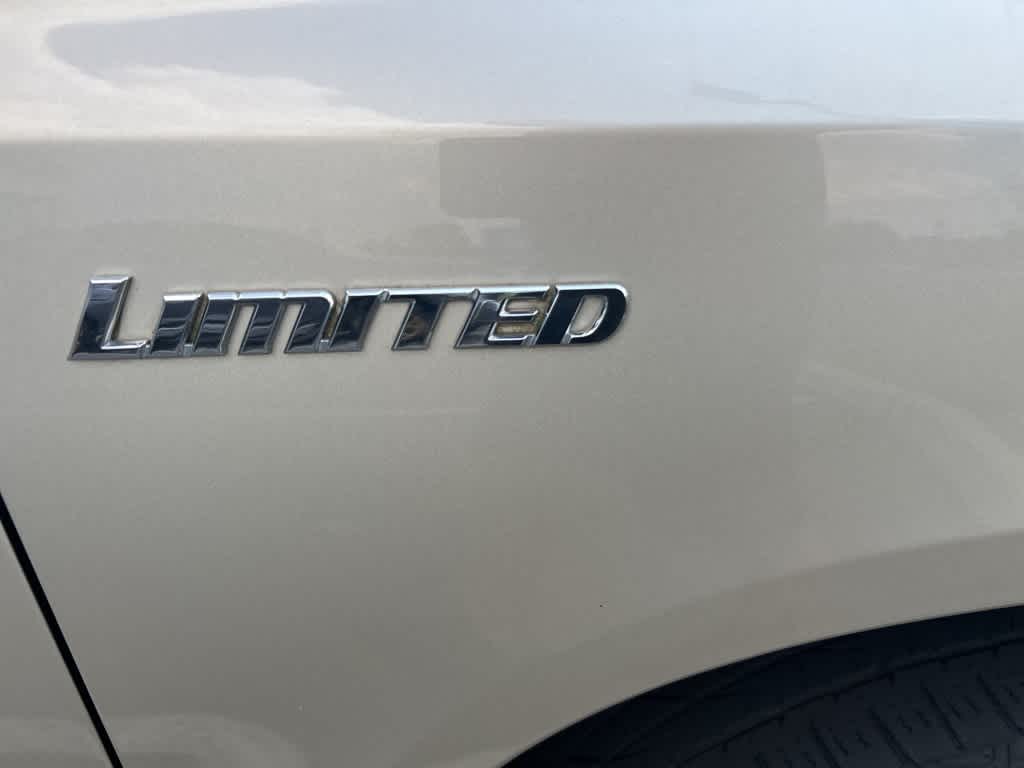 Thumbnail: 2002 Toyota Highlander - 15