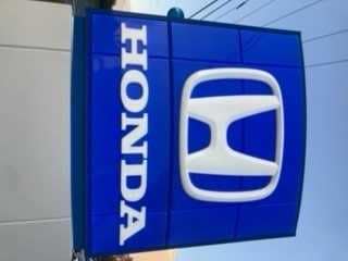 Thumbnail: 2019 Jeep Cherokee - 8