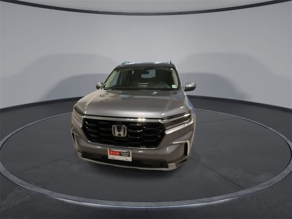 Thumbnail: 2023 Honda Pilot - 3