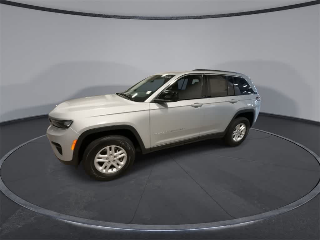 Thumbnail: 2023 Jeep Grand Cherokee - 4