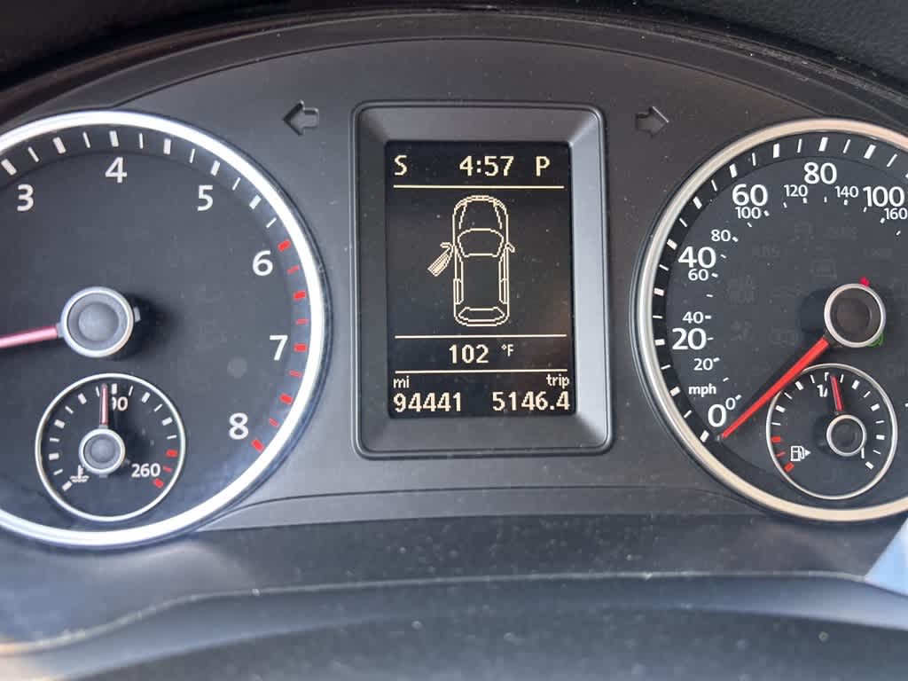 Thumbnail: 2014 Volkswagen Tiguan - 21