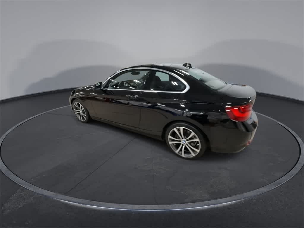 Thumbnail: 2016 BMW 2 Series - 6