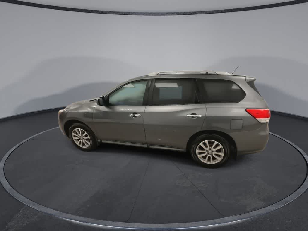 Thumbnail: 2016 Nissan Pathfinder - 6