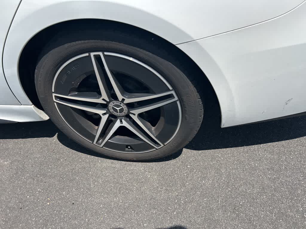 Thumbnail: 2022 Mercedes-Benz C-Class - 22