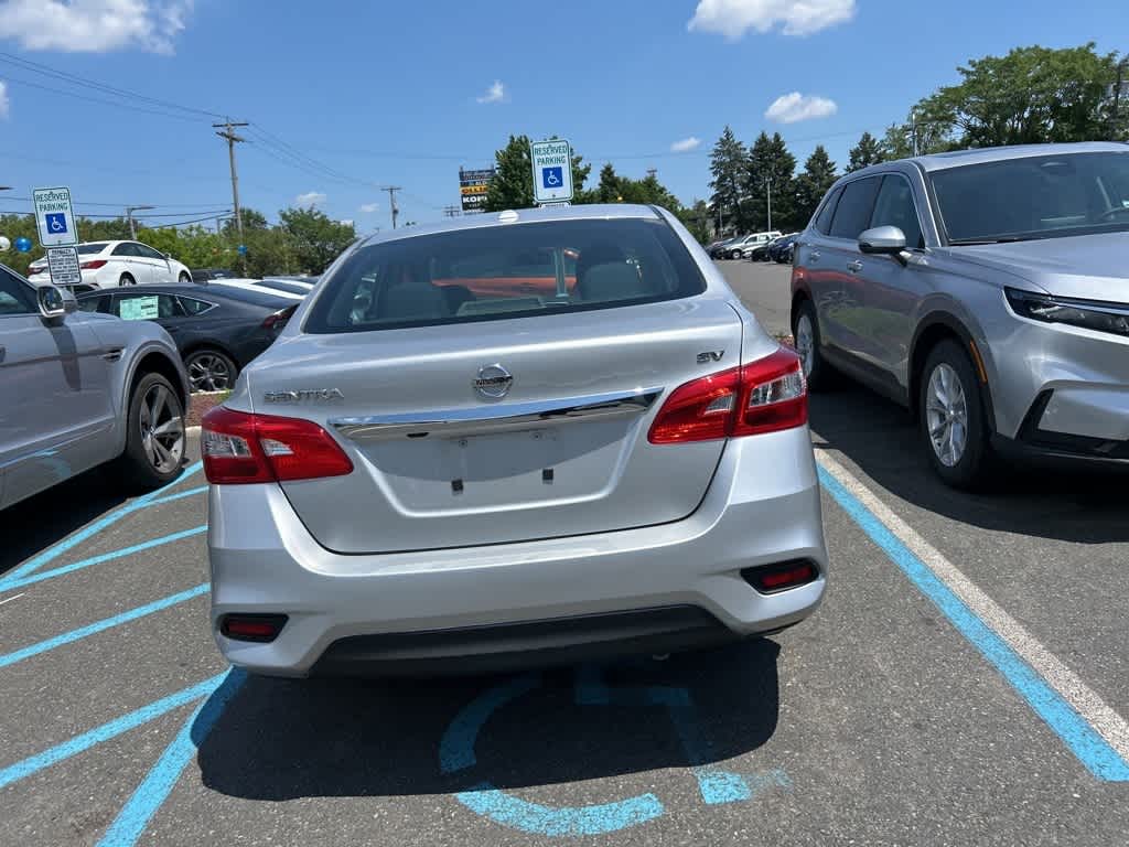 Thumbnail: 2019 Nissan Sentra - 7