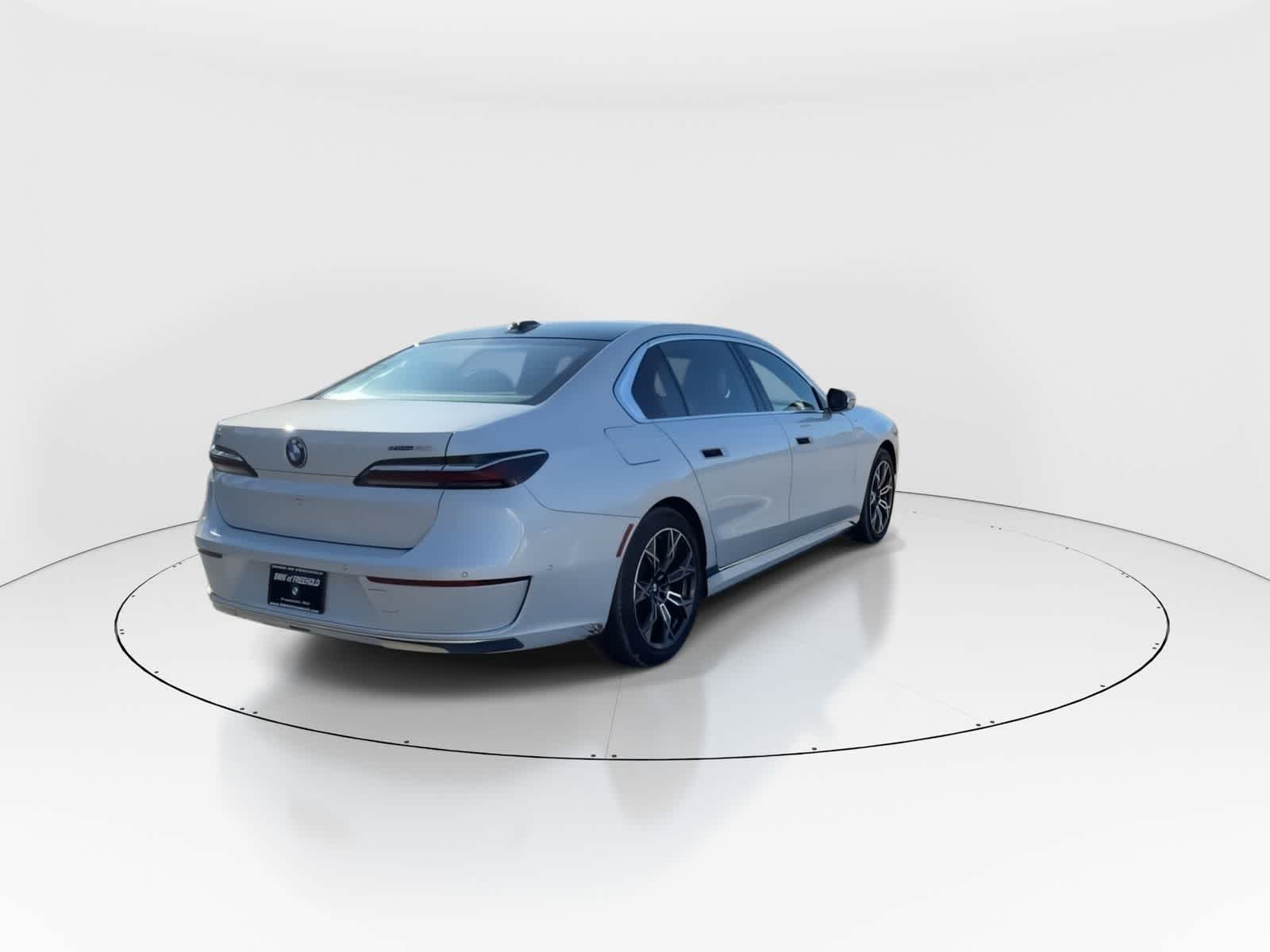 Thumbnail: 2025 BMW i7 - 9