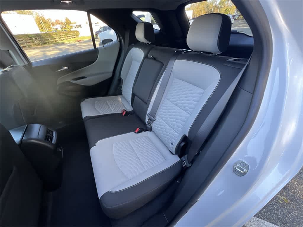 Thumbnail: 2021 Chevrolet Equinox - 21