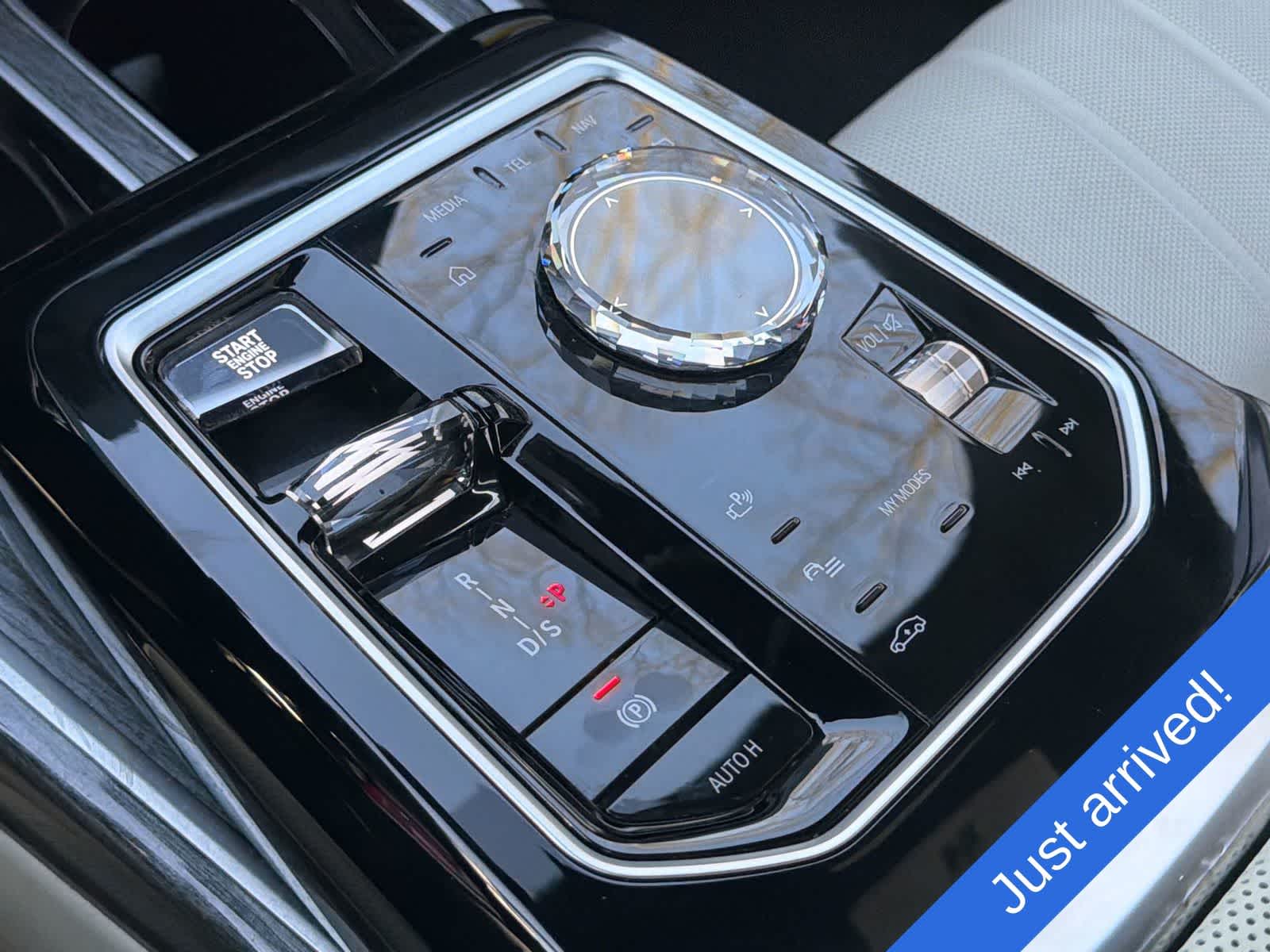 Thumbnail: 2023 BMW 7 Series - 25