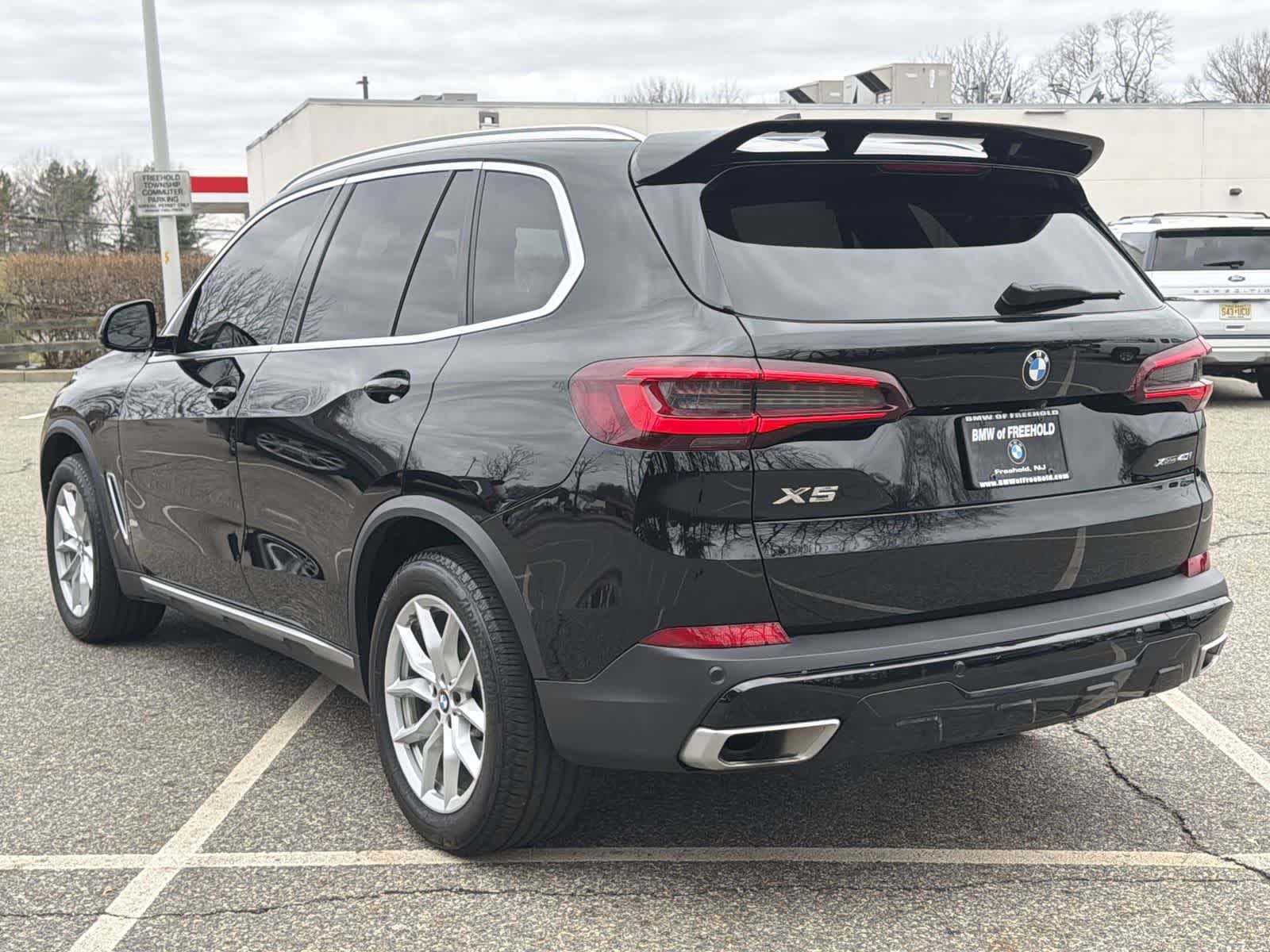 Thumbnail: 2023 BMW X5 - 12