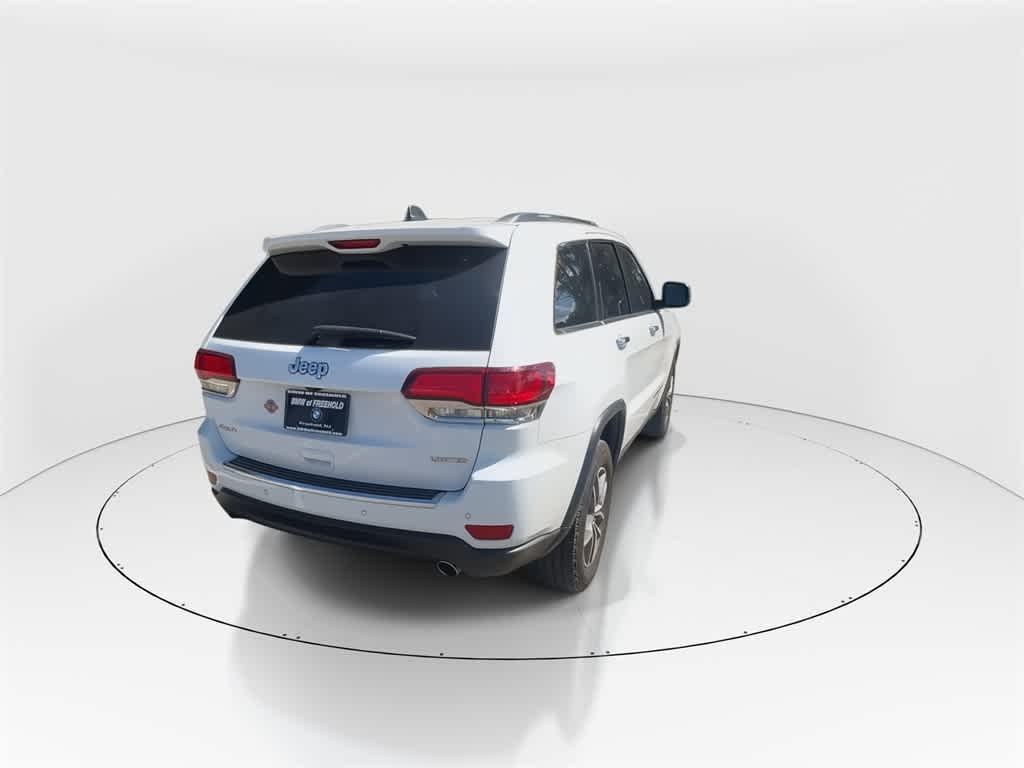 Thumbnail: 2020 Jeep Grand Cherokee - 8