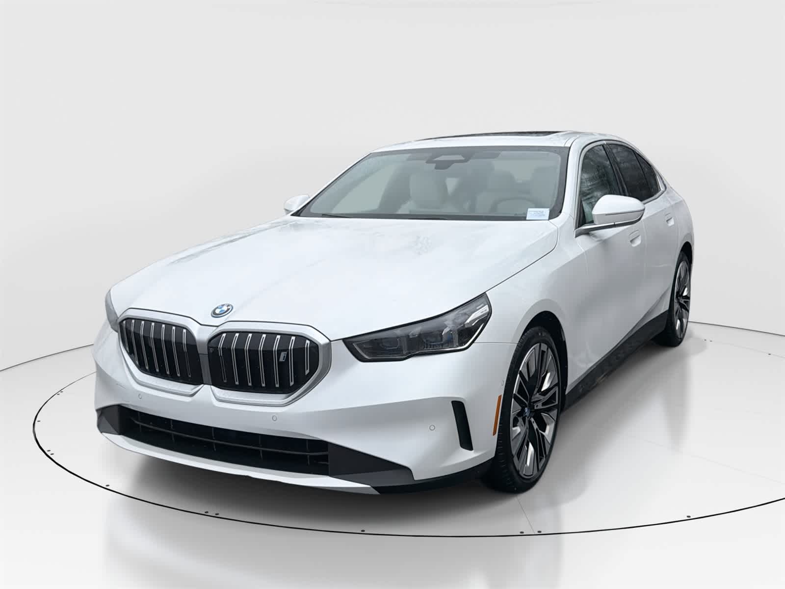 2025 BMW i5 xDrive40 -
                  Freehold, NJ