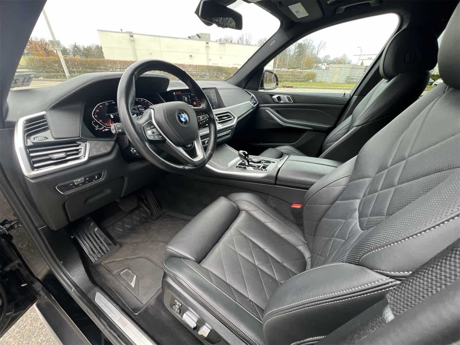 Thumbnail: 2023 BMW X5 - 10