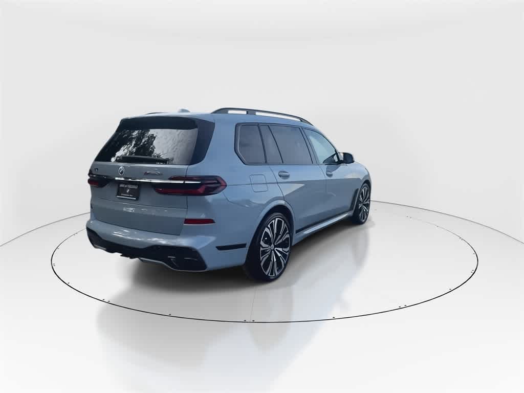 Thumbnail: 2023 BMW X7 - 9