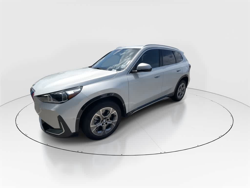 Thumbnail: 2023 BMW X1 - 4