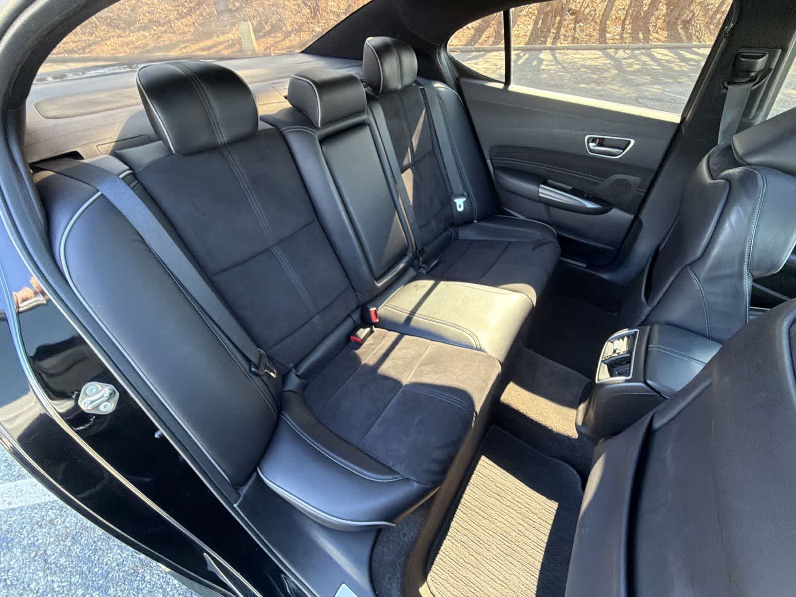 Thumbnail: 2019 Acura TLX - 21