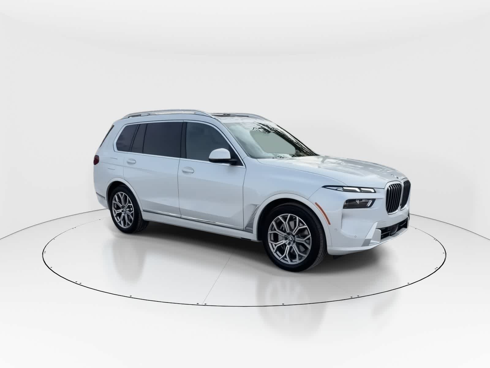 Thumbnail: 2024 BMW X7 - 3