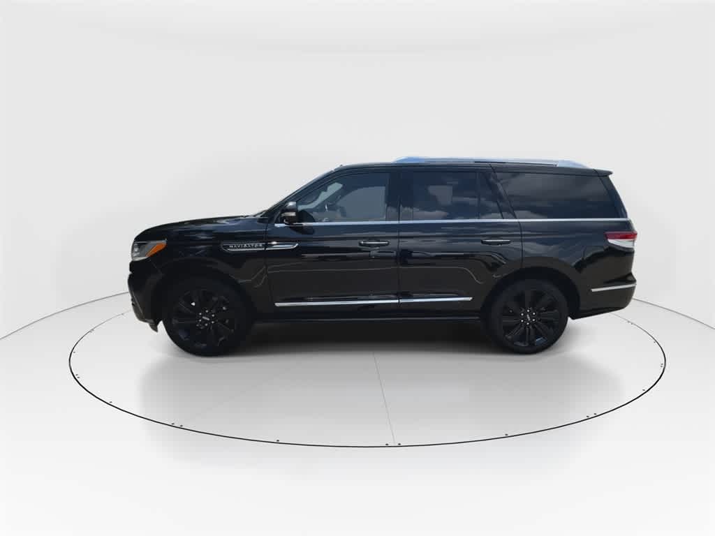 Thumbnail: 2023 Lincoln Navigator - 5