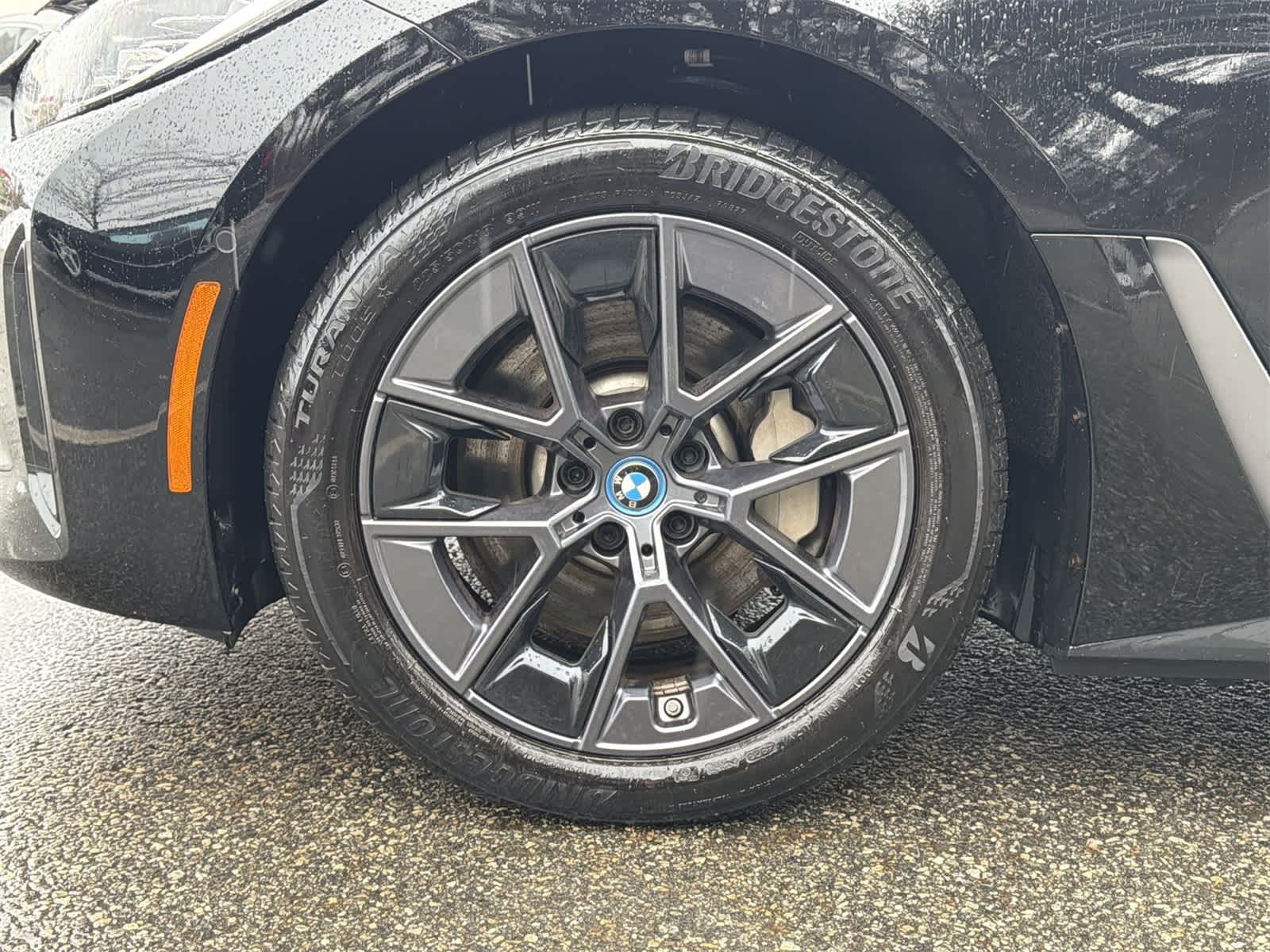 Thumbnail: 2023 BMW i4 - 16