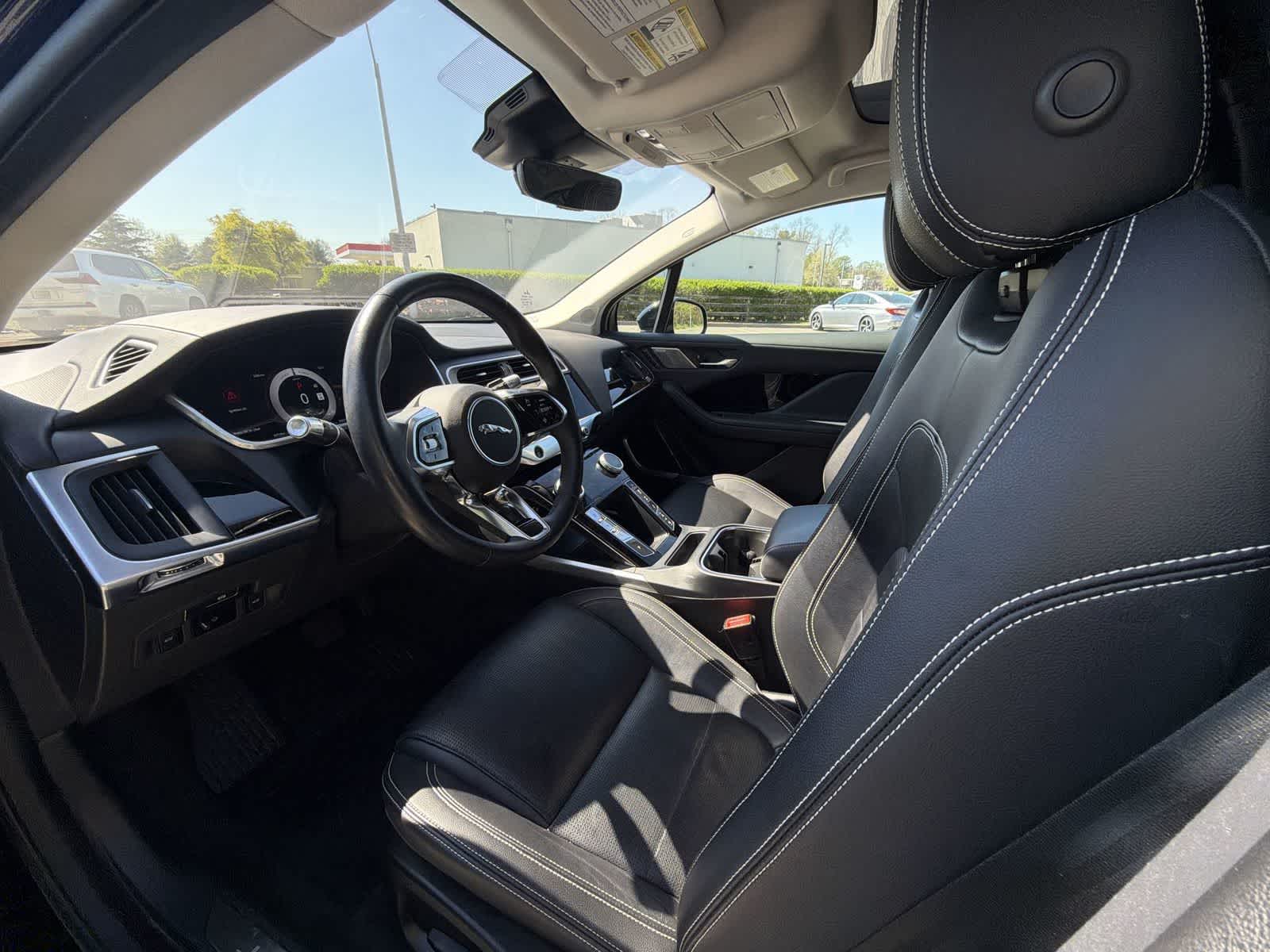 Thumbnail: 2020 Jaguar I-Pace - 10